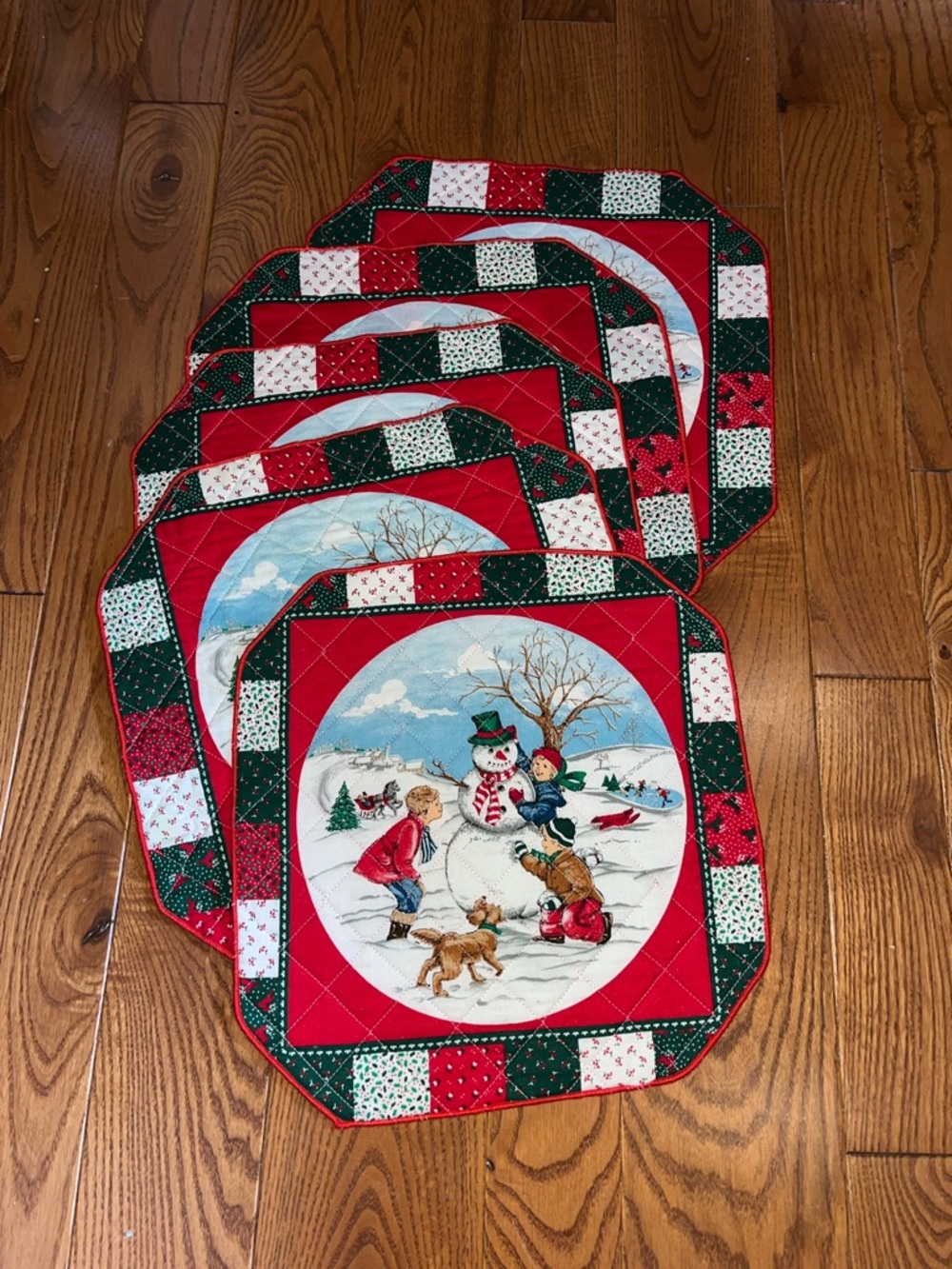 5 Holiday Winter snowman scene Quilted Placemat Set - Red & Green
